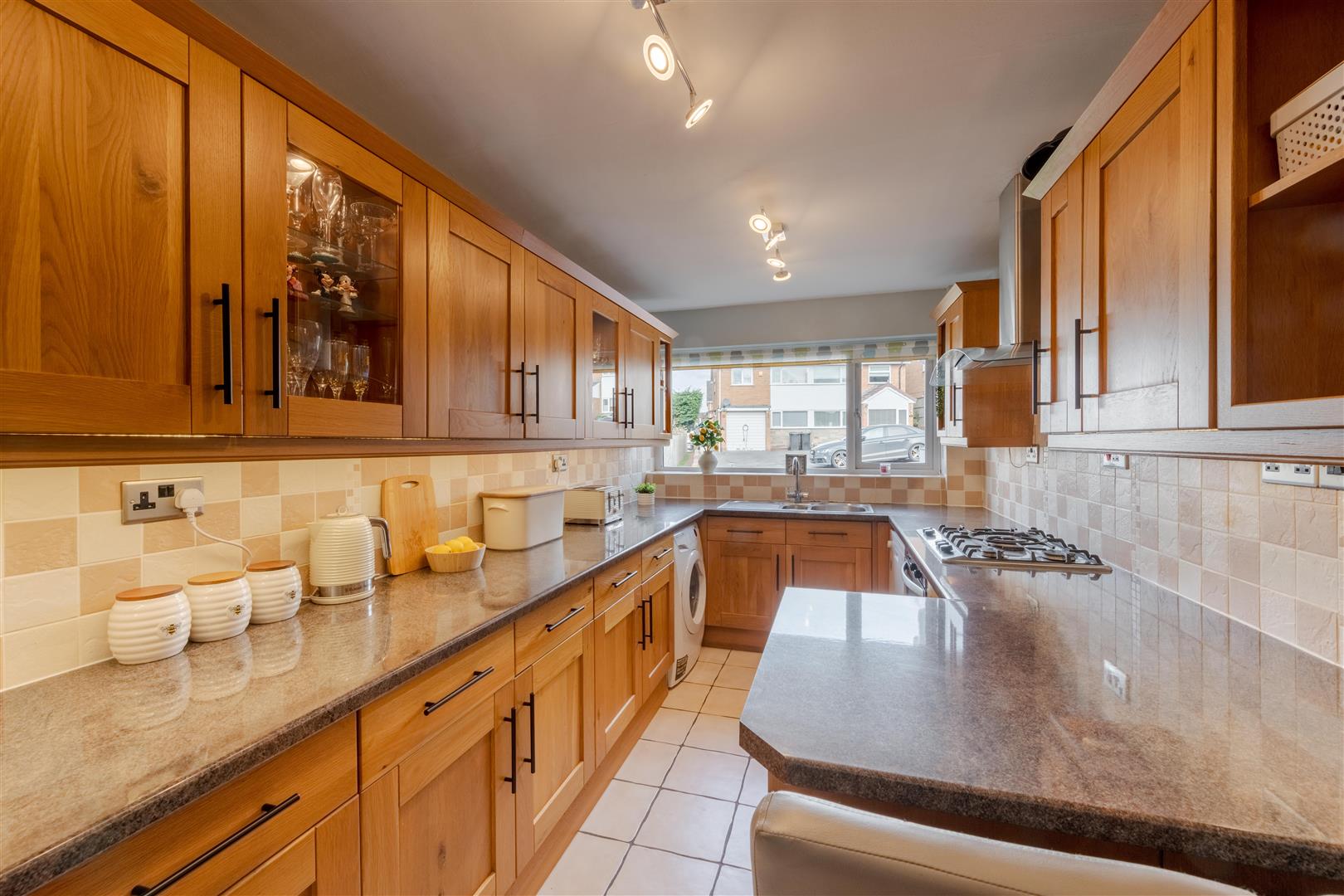 3 bed property in Eton Walk, Stourbridge